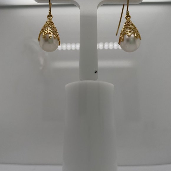 14K Yellow Gold Tear Drop Pearl Filigree Dangle Earrings - Picture 2 of 3